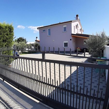 Villa Zeus Pula Exterior foto