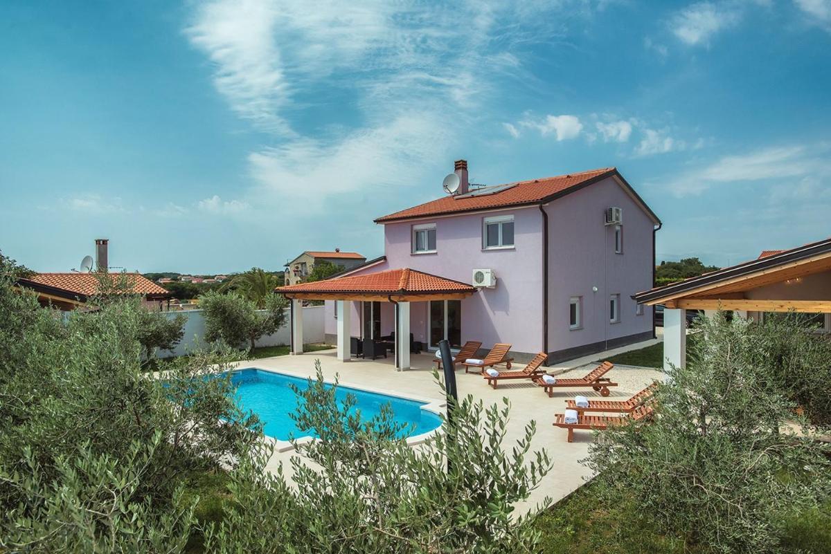 Villa Zeus Pula Exterior foto