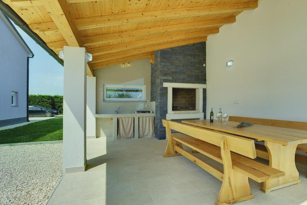 Villa Zeus Pula Exterior foto
